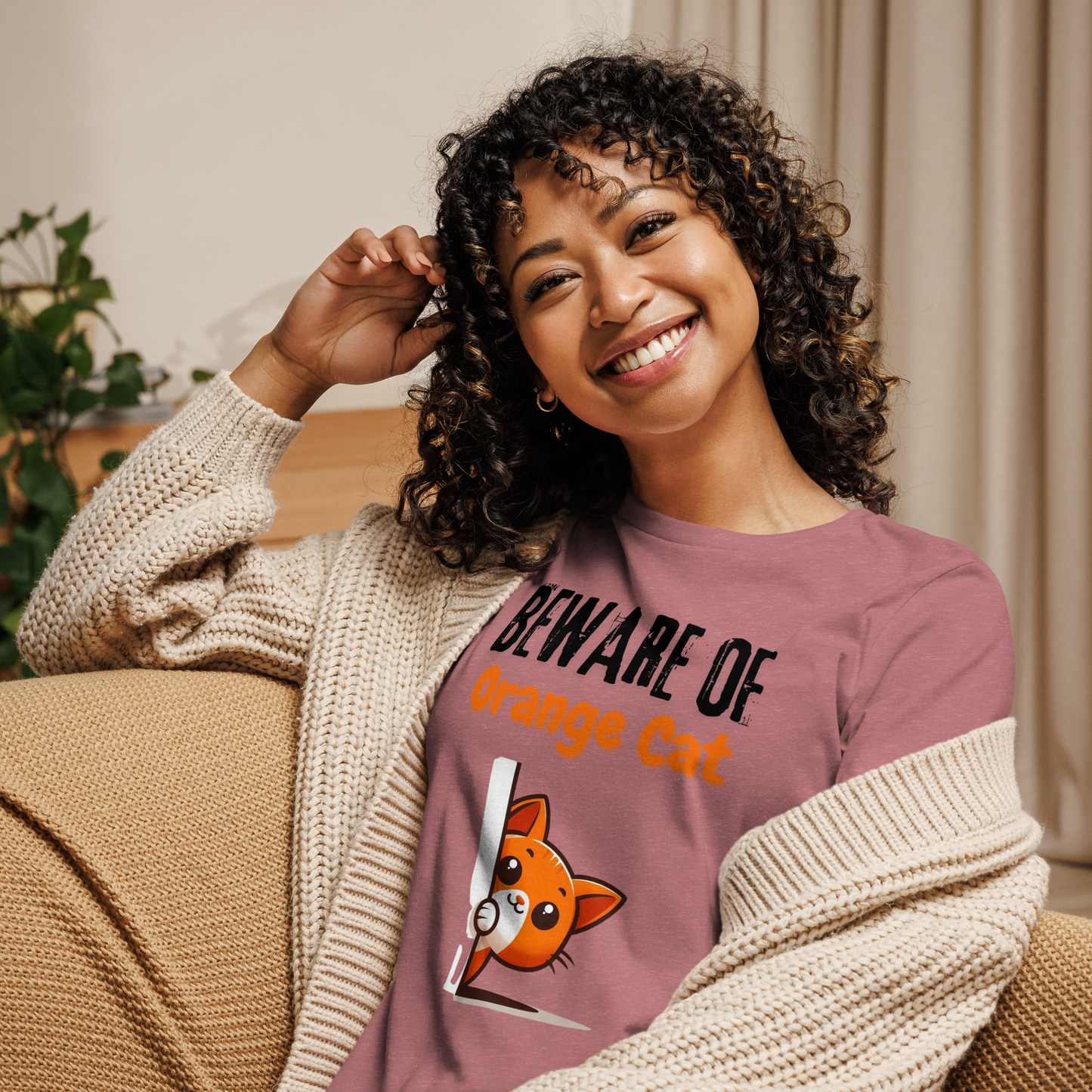 Women's Relaxed T-Shirt, Beware of Orange Cat_black letters