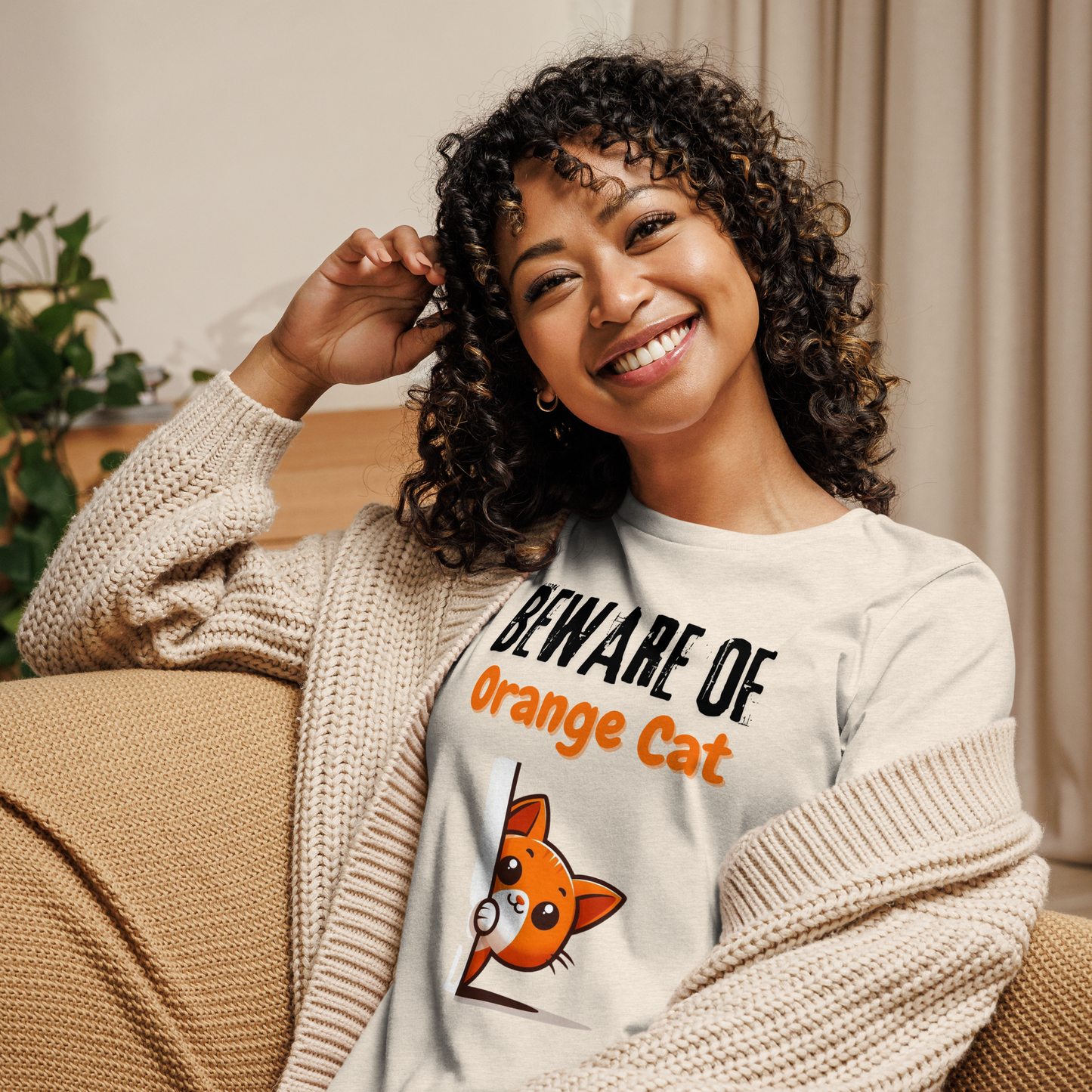 Women's Relaxed T-Shirt, Beware of Orange Cat_black letters