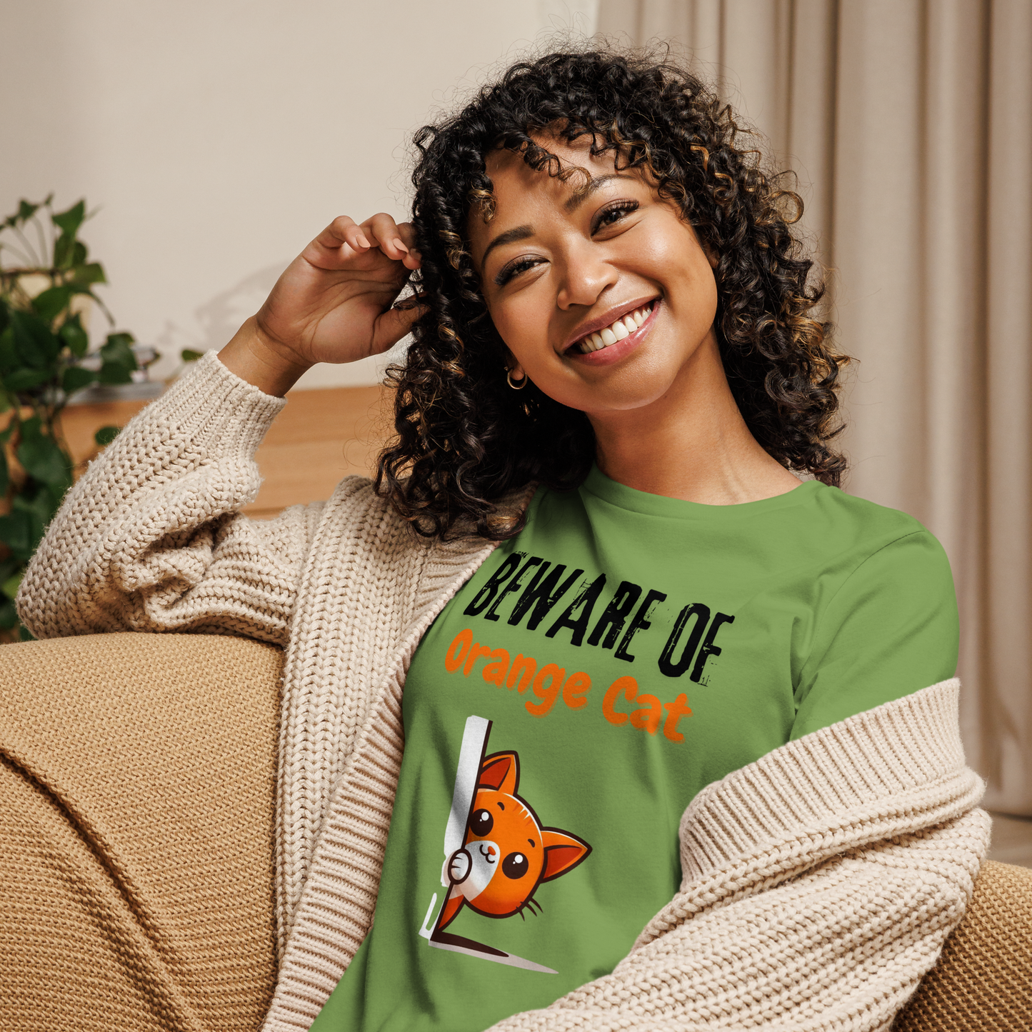 Women's Relaxed T-Shirt, Beware of Orange Cat_black letters