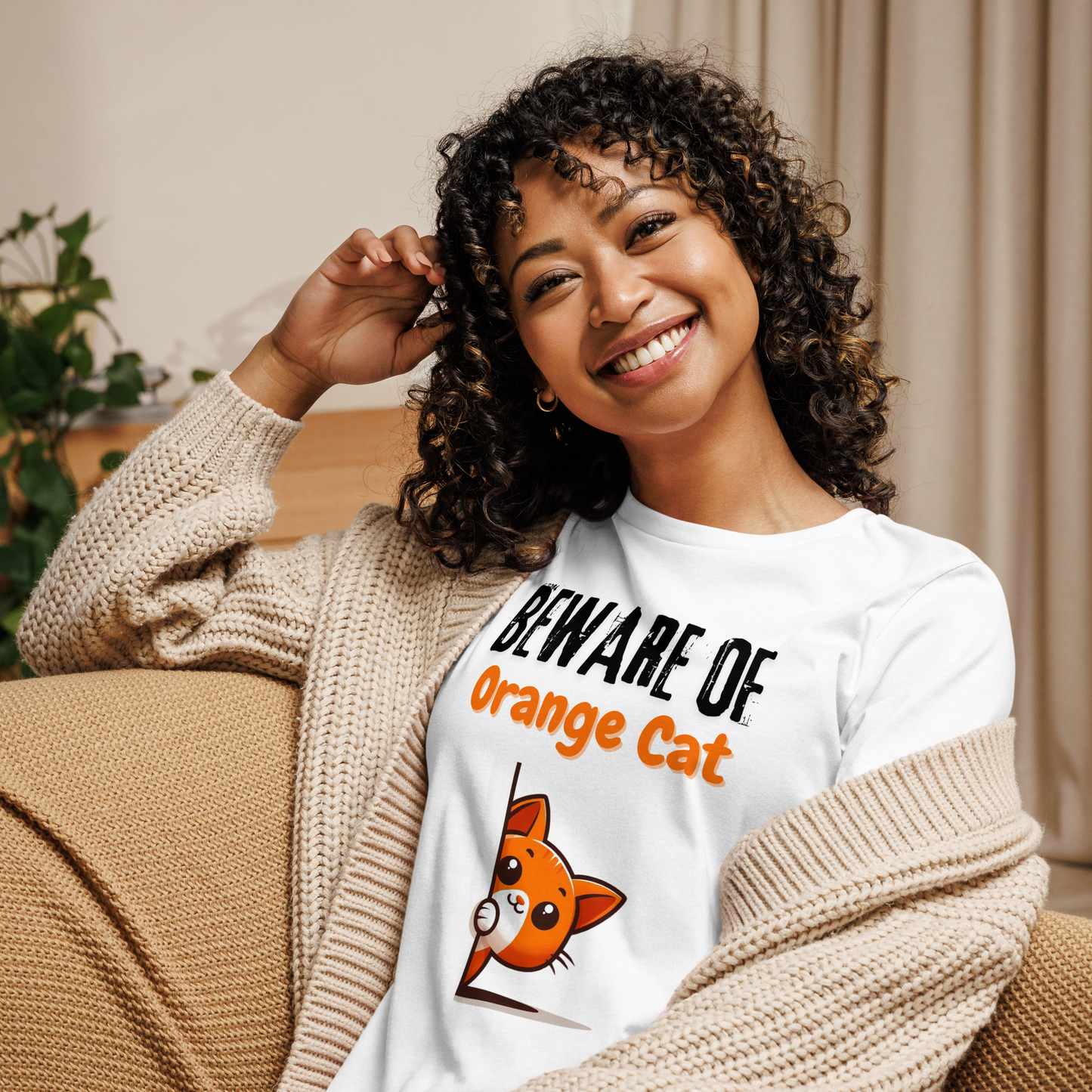 Women's Relaxed T-Shirt, Beware of Orange Cat_black letters